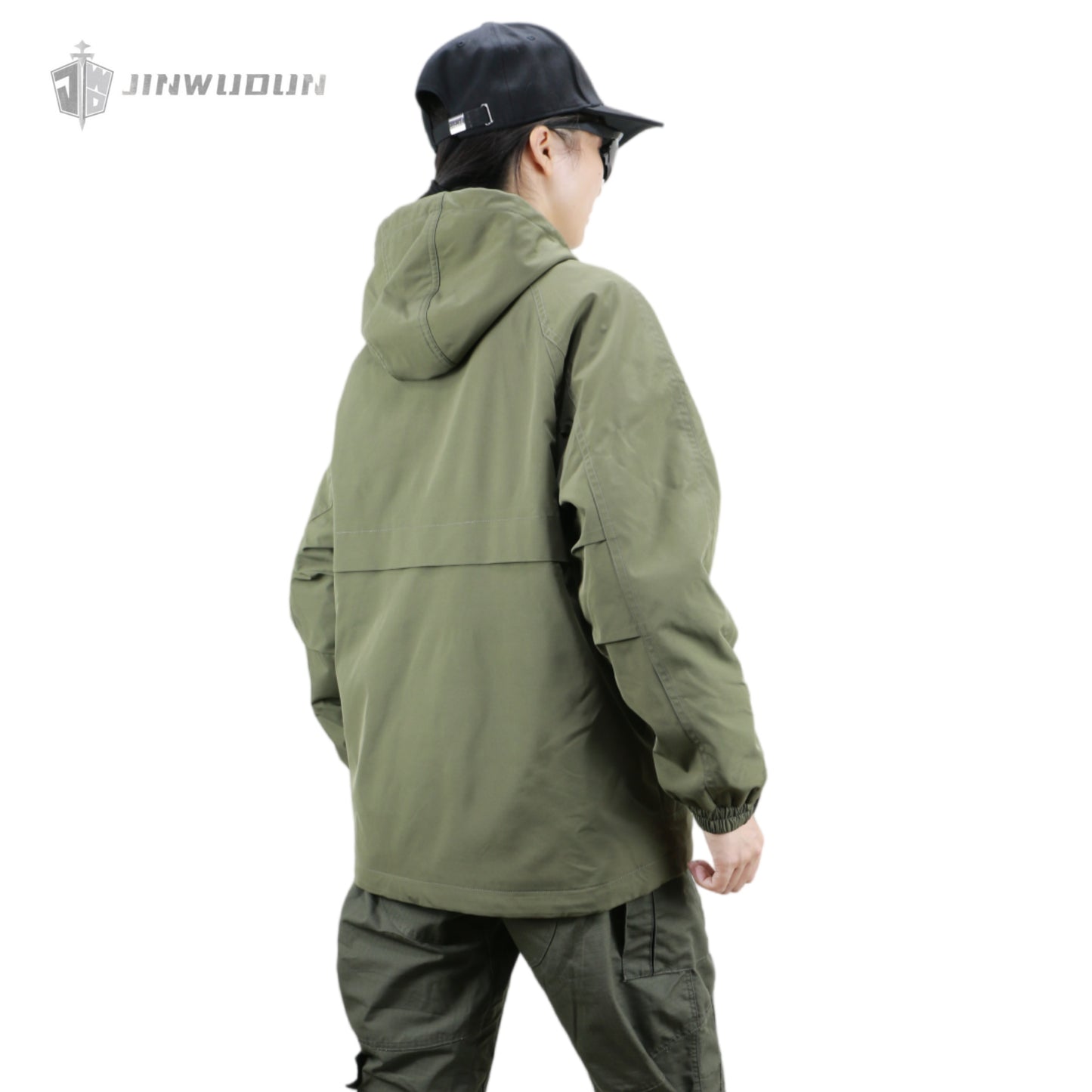 Puncture- and Cut-Resistant Jacket (About 3 lb). Outdoor, windproof, waterproof, and multi-purpose invisible cut-resistant clothing.