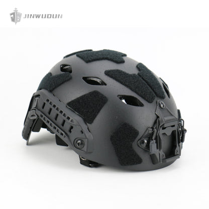 JWD-FAST SF carbon fiber helmet, particle sandblasting process, top perforated design weighs about 1.5 pounds