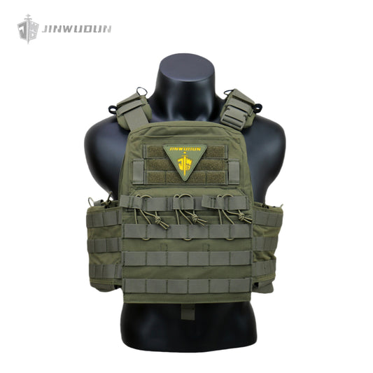 CPC tactical vest, made of nylon, can accommodate 20*16.5 inch bulletproof plates.